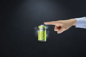 Как отобразить заряд iPhone на Mac