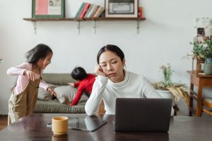 Как убрать фоновые шумы при созвоне на macOS