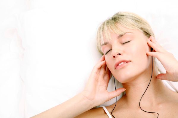 Семь приложений для поиска текстов песен