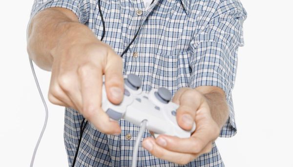 На что геймеры тратят деньги?