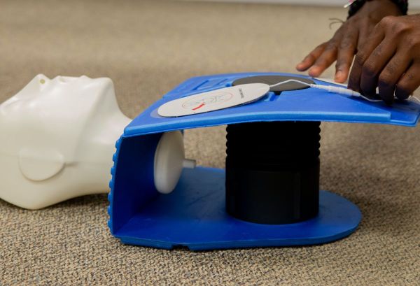 Infirmary Integrated — симулятор дефибриллятора и не только