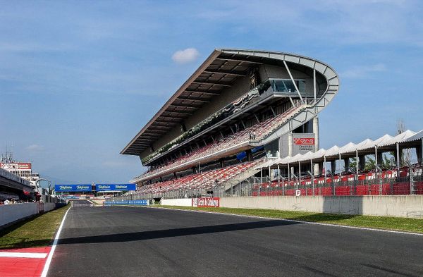 Психология автоспорта: управление давлением и принятие решений в стрессовых условиях