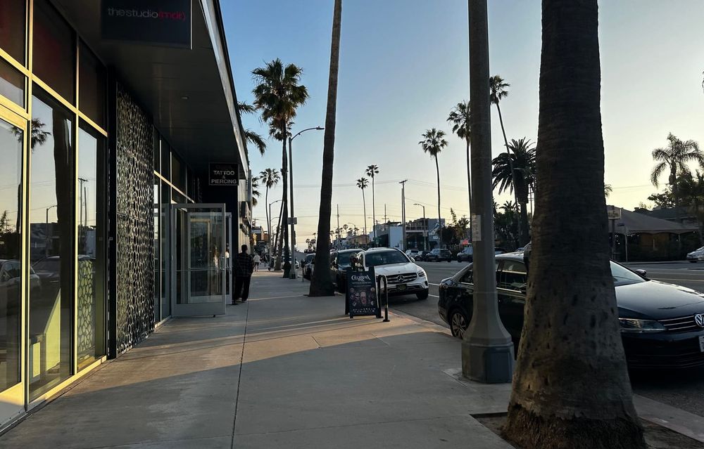 Compensation growth in Los Angeles outpaces U.S. average in new 2025 data post image