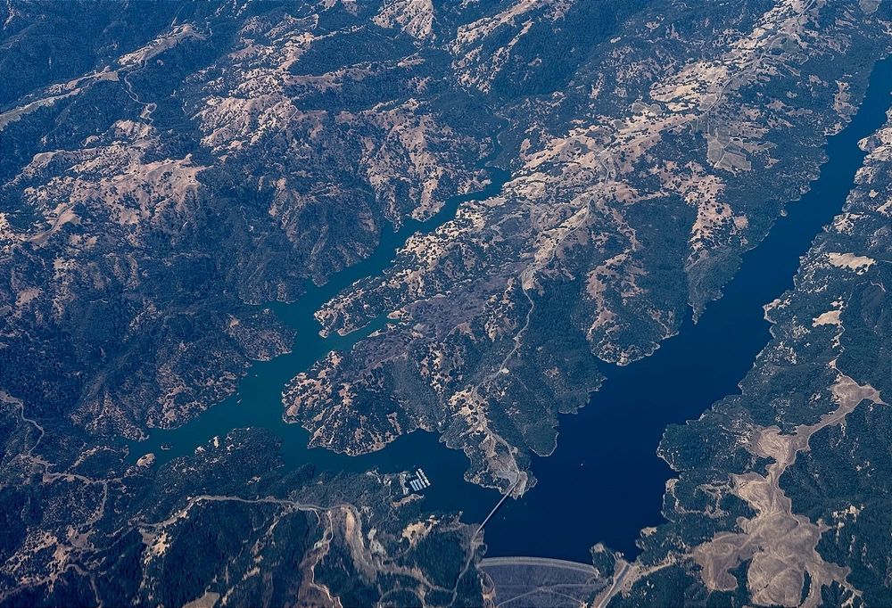 California opts for conservative "Dry Year" strategy: 10% water allocation to start 2026 with reservoirs at 114% average post image