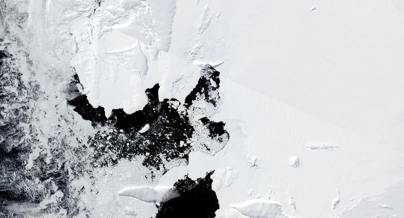Iceberg B-46 Calves from Antarctica’s Pine Island Glacier in Satellite Sequence.