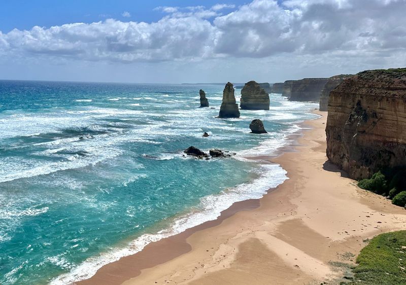 Australia's Great Ocean Road: 12 Apostles, Gibson Steps, and the gorges of Port Campbell, ranked post image