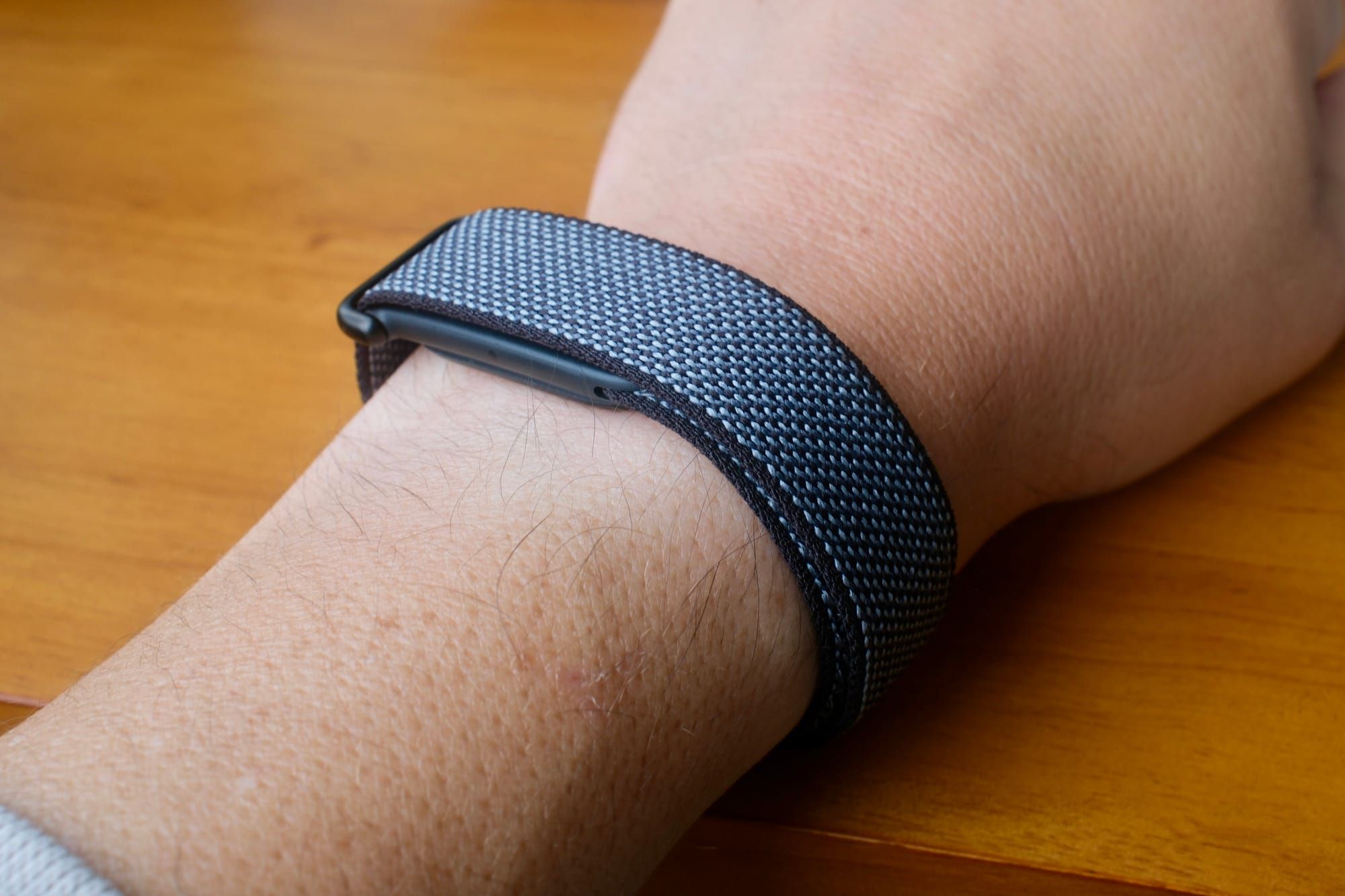 I spent 30 days wearing Google’s $99 Fitbit Air—it only let me down in 2 ways