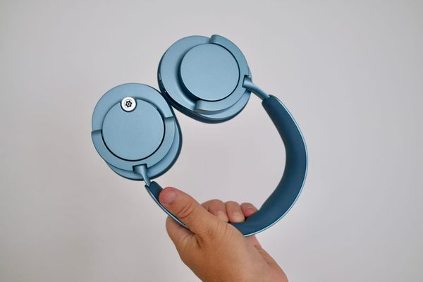 I tested the headphones everyone keeps seeing on Instagram. Here’s my verdict