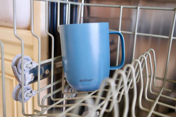 This coffee mug keeps your drink hot for hours. I tested the new dishwasher-safe version