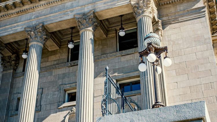 Cyber Resilience Act (CRA) and AI: New Requirements for Software and Systems