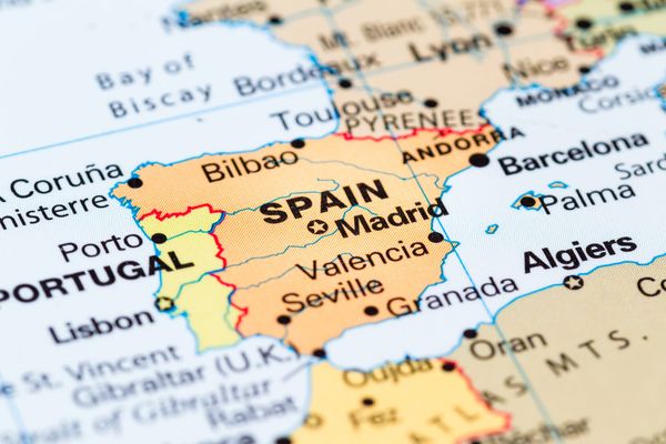 🇪🇸 Living in Spain: The Real Positives and Negatives From Someone Who’s Lived Across the Country