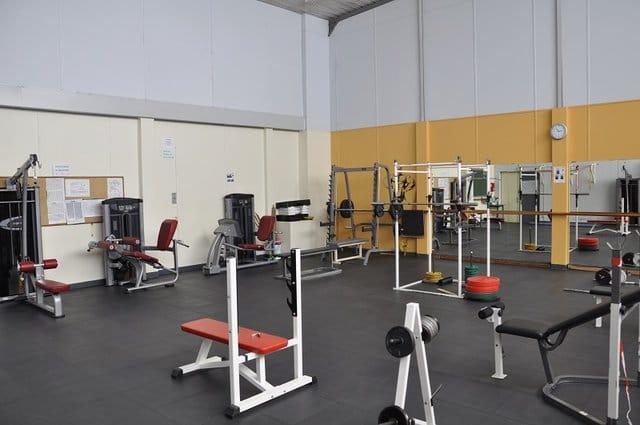 CONVERSATION PRACTICE: Demander des renseignements sur un centre sportif - Asking for information about a sports center - TCF Canada & TP :  Speaking practice (task 2)-(Level B1-B2)