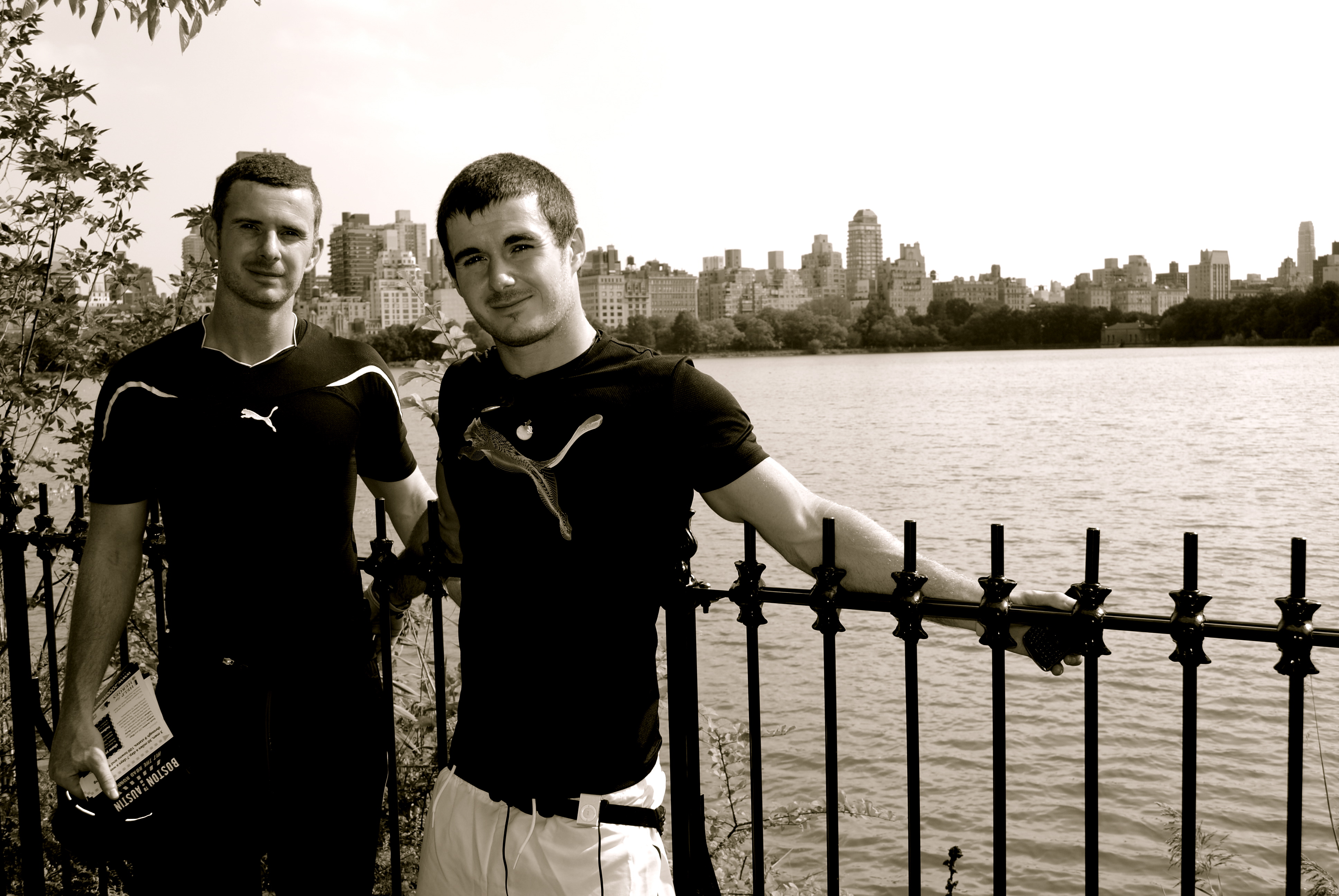 2010: Arriving in NYC from Boston as part of the Boston to Austin 2000mile run for help for heroes and British heart foundation.