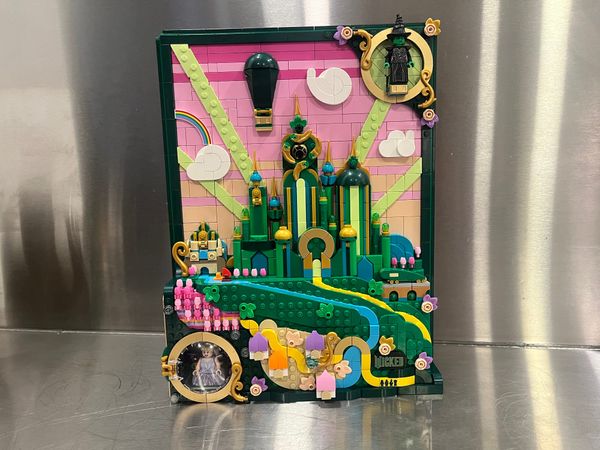 Finishing the Wicked LEGO Set!