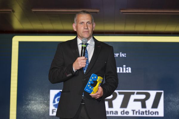 Federația Română de Triatlon a fost premiată de Forul European