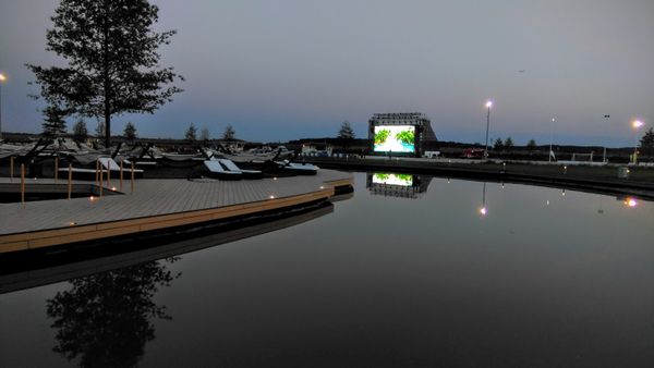 Ecran LED - plaja The Palm - Therme Bucuresti