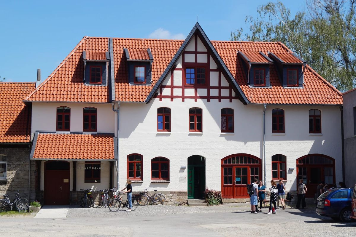 Institut im Sommer