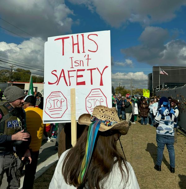 A Battlestar Galactica book update, a Spartacus revival & a Chicago sitrep