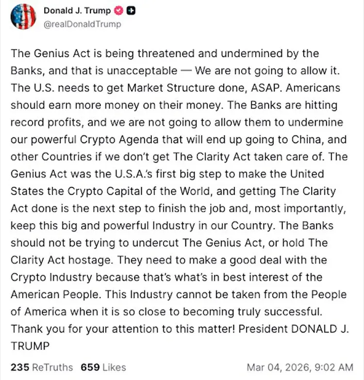 Trump denuncia a los bancos por bloquear la legislación cripto