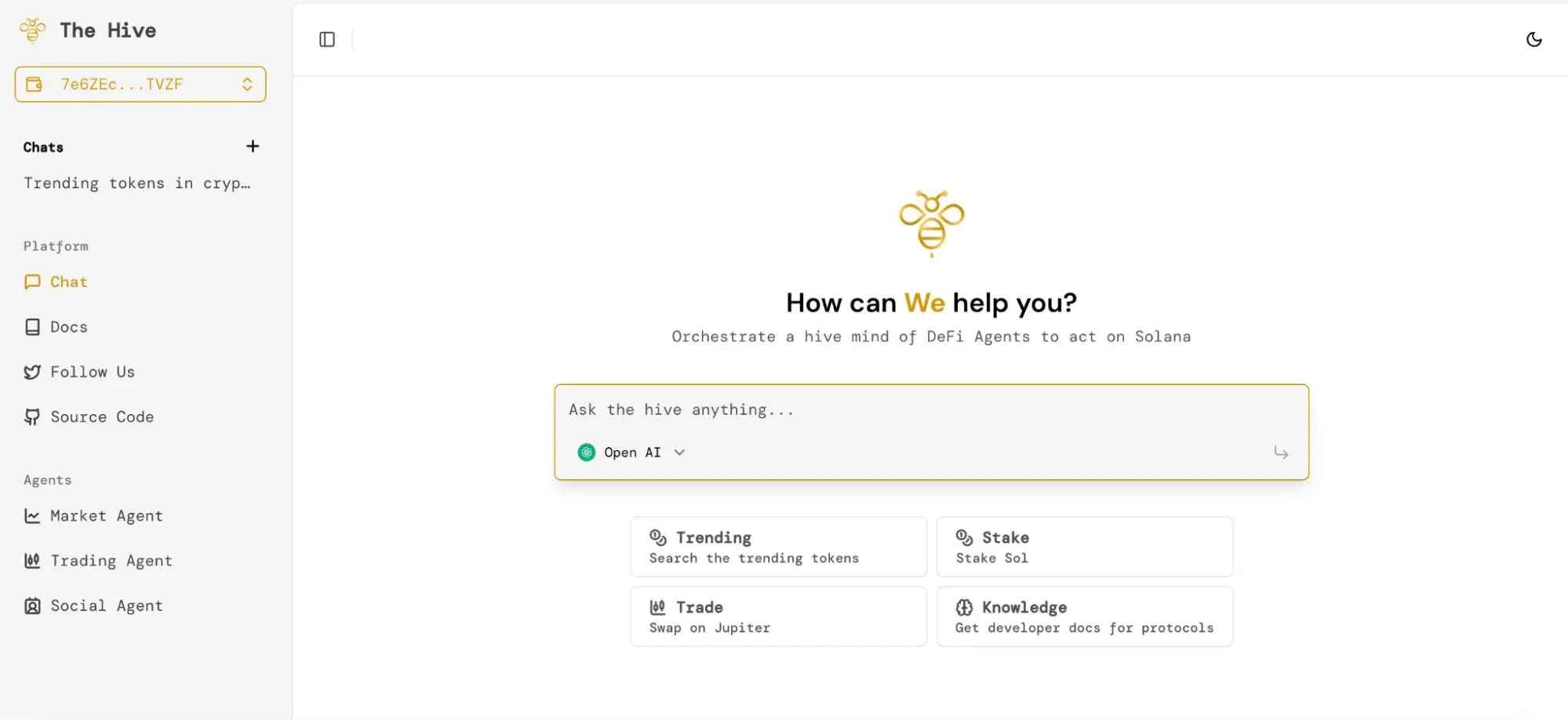 The Hive 聊天界面示例，用户输入指令执行 DeFi 操作