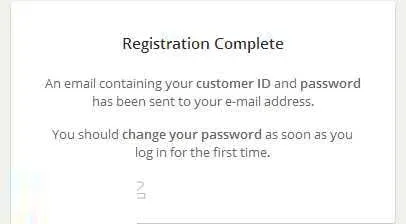 Tela de confirmação de registro bem‑sucedido e captura da caixa de entrada do e‑mail