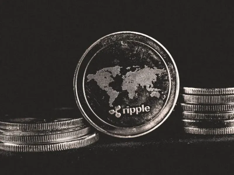 XRP ETF 已批准基金及 SEC 审核状态表