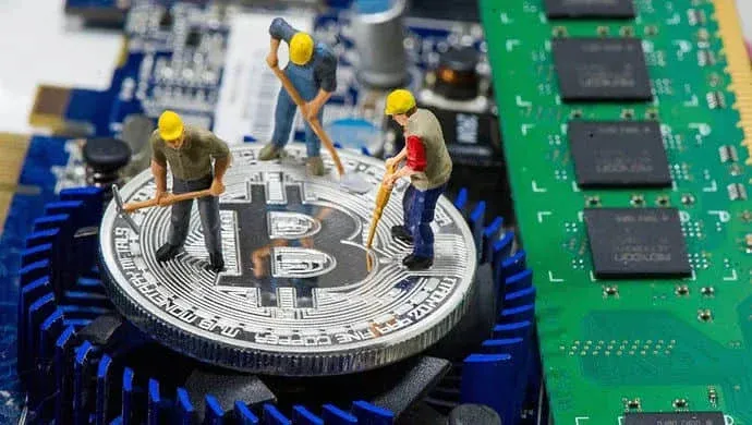 ¿Cuál es el principio y la importancia de la minería de Bitcoin?