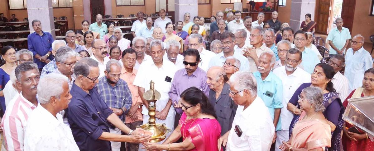 വയോജനങ്ങൾക്ക് കൂടുതൽ സംരക്ഷണവും നിയമ സഹായങ്ങളും ഉറപ്പാക്കാൻ സർക്കാർ നടപടി ഉണ്ടാകണം - പ്രൊഫ. കെ.എ. സരള