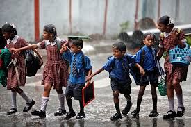 കനത്ത മഴ; മൂന്ന് ജില്ലകളിലെ വിദ്യാഭ്യാസ സ്ഥാപനങ്ങള്‍ക്ക് അവധി