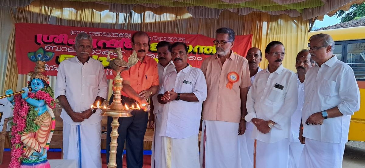 ക്ഷേത്രനഗരിയെ അമ്പാടിയാക്കി മഹാശോഭായാത്ര