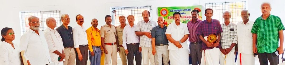 രക്ഷാപ്രവര്‍ത്തകരെ ആദരിച്ചു