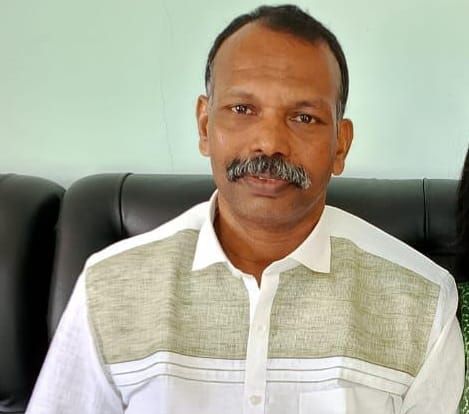 സ്വത്ത് വിൽപ്പന തർക്ക പരിഹാര ചർച്ചക്ക് പോലീസ് സ്റ്റേഷനിൽ എത്തിയ ഗൃഹനാഥൻ മടങ്ങുന്നതിനിടെ കുഴഞ്ഞ് വീണ് മരിച്ചു