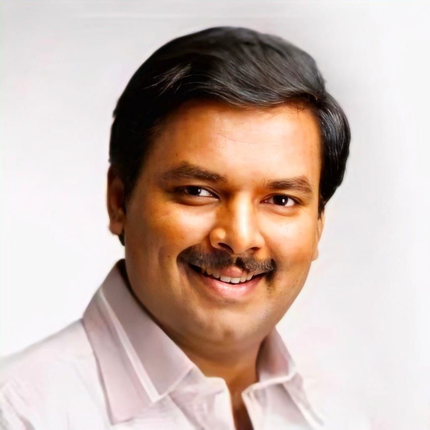 ഉദയനാപുരത്തപ്പൻ പുരസ്കാരം  ഗായകൻ ദേവാനന്ദിന്