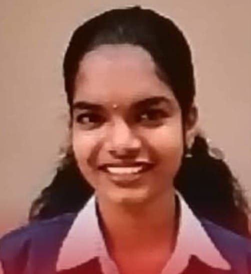 മൂവാറ്റുപുഴ ആറ്റിലേക്ക് ചാടിയ വിദ്യാർത്ഥിനിയുടെ മൃതദേഹം കണ്ടെത്തി