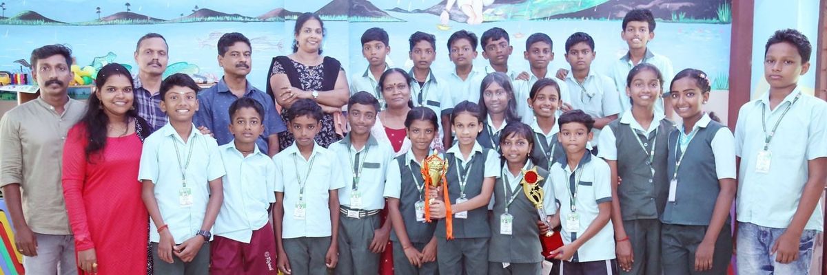 ഓവറോള്‍ ചാമ്പൃന്‍ഷിപ്പ് നേടിയ ചെമ്മനത്തുകര ഗവ.യു.പി. സ്‌കൂൾ വിദൃാര്‍ത്ഥികളെ ആദരിച്ചു