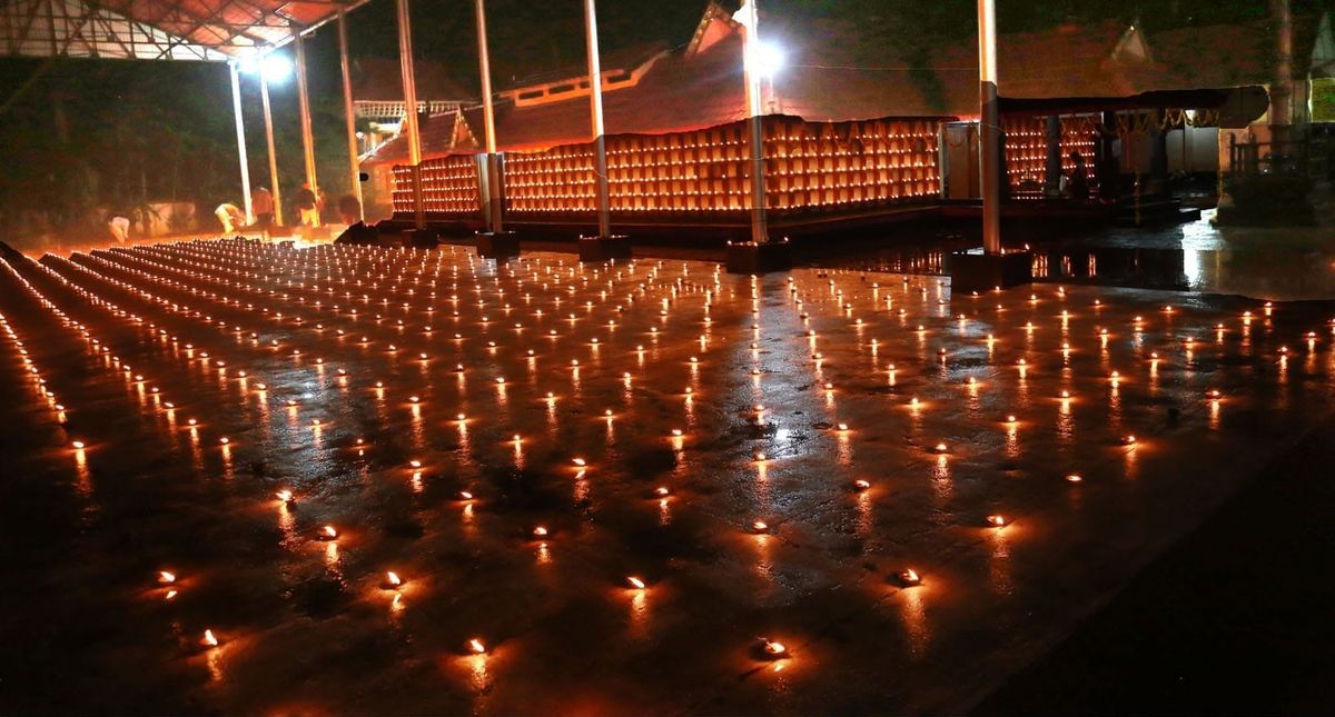 ദീപാവലി ആഘോഷിച്ചു