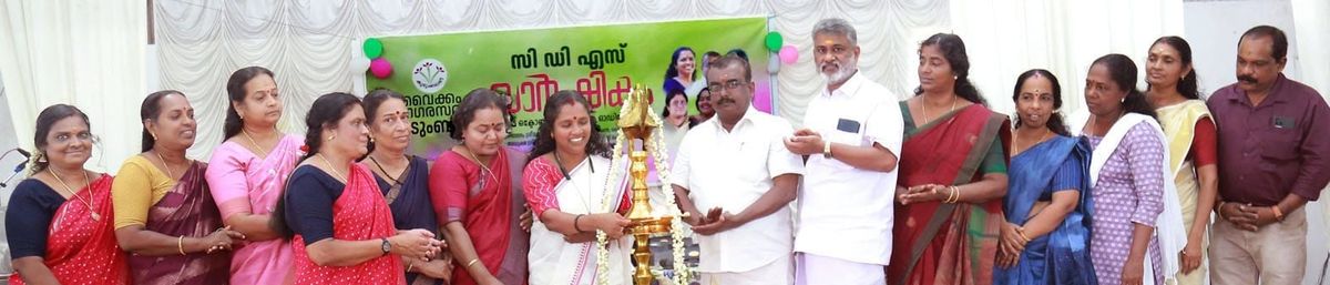 കുടുംബശ്രീ സി.ഡി.എസ് വര്‍ഷികം: സാംസ്‌കാരിക ഘോഷയാത്രയും പൊതു സമ്മേളനവും നടത്തി