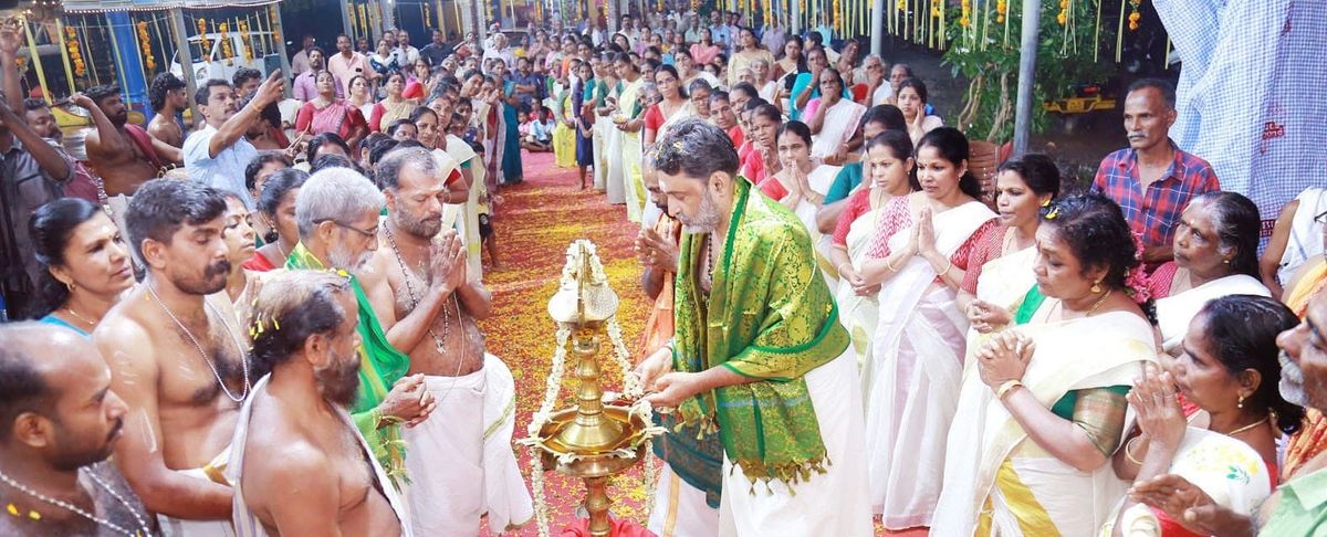 പോളശ്ശേരി ഭഗവതി ക്ഷേത്രത്തില്‍ ഭാഗവത സപ്താഹയജ്ഞം തുടങ്ങി