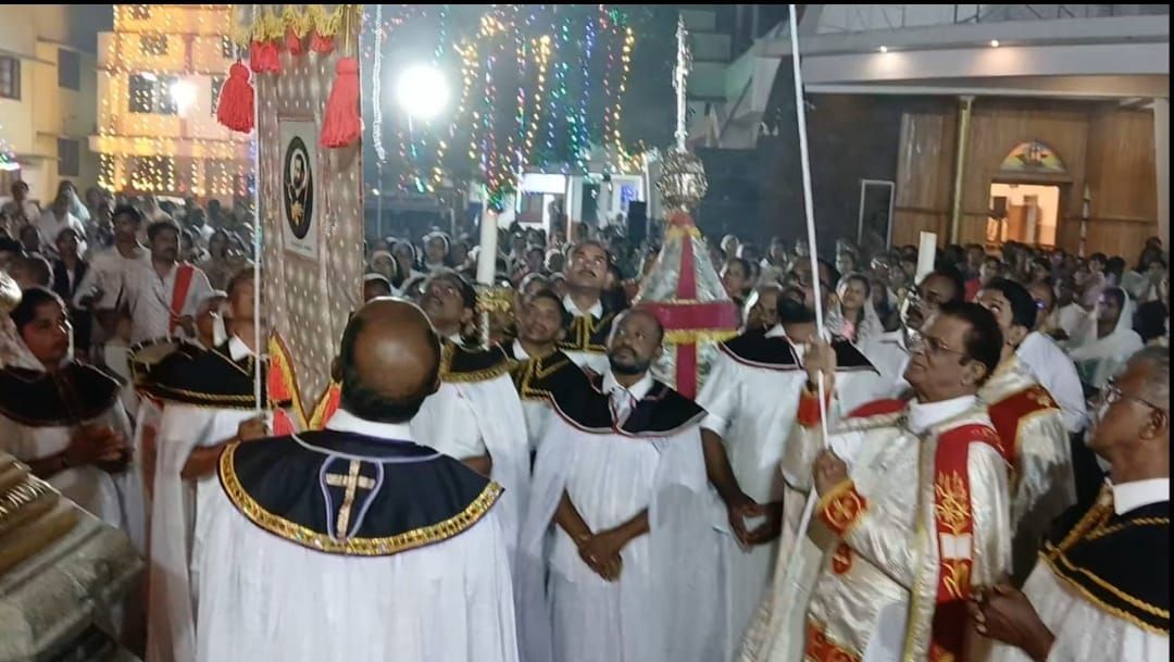 കൊതവറ പള്ളിയിൽ വിശുദ്ധ ഫ്രാൻസിസ് സേവ്യറിന്റെ ദർശന തിരുനാളിന് കൊടിയേറി