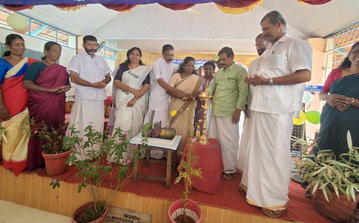 മറവൻ തുരുത്ത് സർക്കാർ യു.പി സ്കൂളിലെ ഒന്നാം ക്ലാസുകാർക്ക് ഇനി എ.സി ക്ലാസ് റൂം