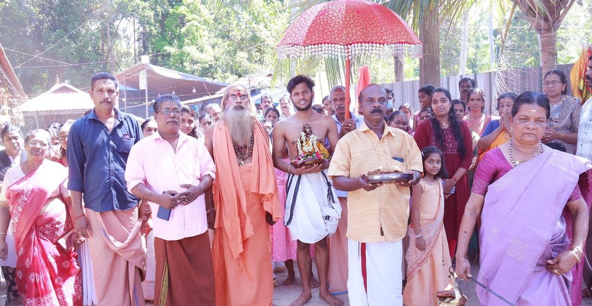 ഉല്ലല വെള്ളാപള്ളില്‍ ദേവീ ക്ഷേത്രത്തിൽ അവഭൃഥസ്‌നാന ഘോഷയാത്ര ഭക്തിനിര്‍ഭരം