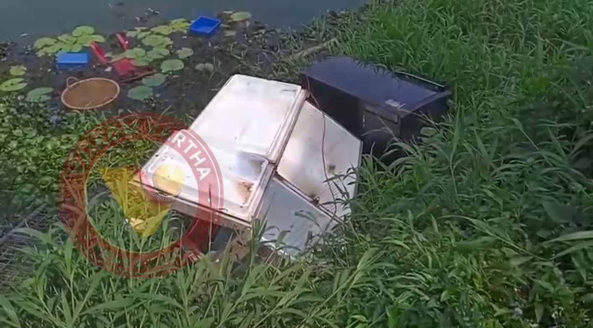 വഴിയോര മത്സ്യ കച്ചവട കേന്ദ്രം സാമൂഹ്യ വിരുദ്ധർ തകർത്തു