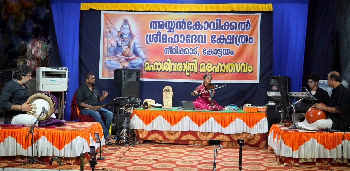 മതമൈത്രിയുടെ സംഗീത വിരുന്നായി ഗംഗാതരംഗം