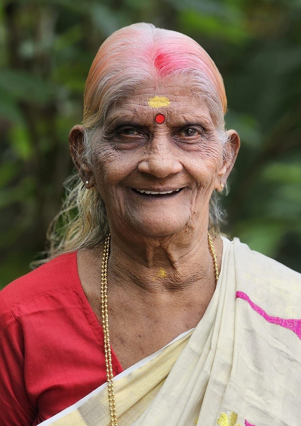 സാവിത്രി അമ്മ (87)