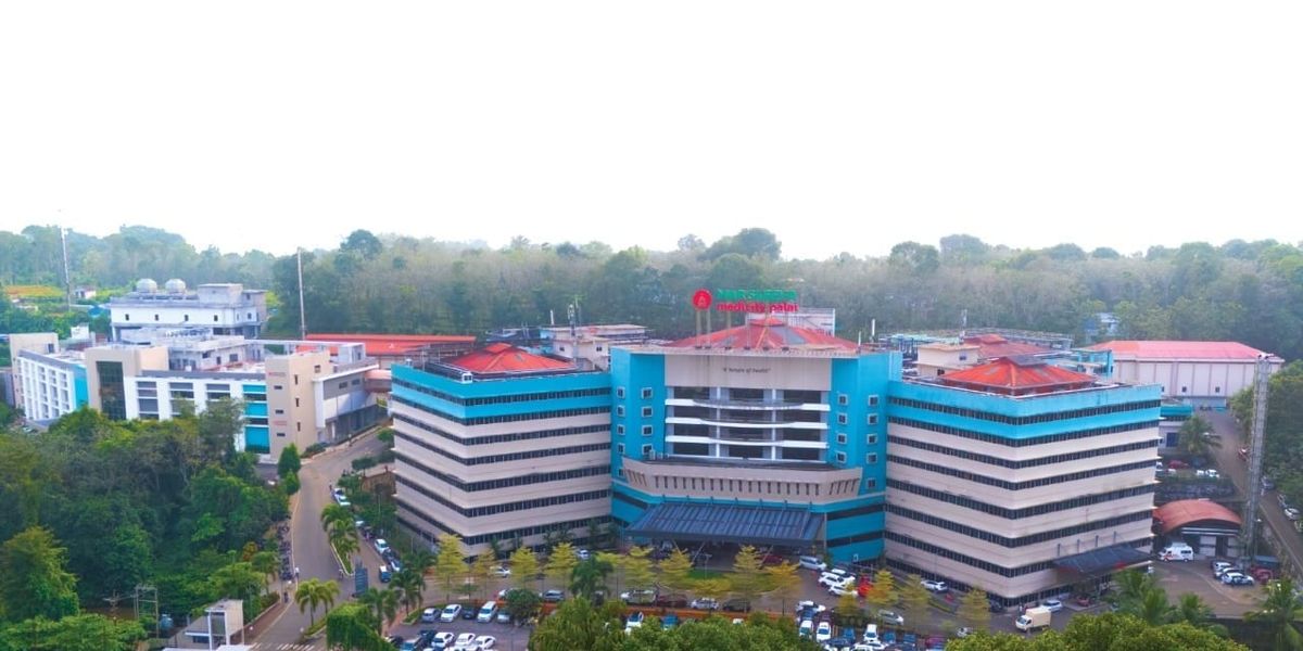 11 റോബോട്ടിക് മുട്ടുമാറ്റിവയ്ക്കൽ ശസ്ത്രക്രിയകൾ ഒറ്റ ദിവസം നടത്തി മാർ സ്ലീവാ മെഡിസിറ്റിക്ക് ചരിത്രനേട്ടം