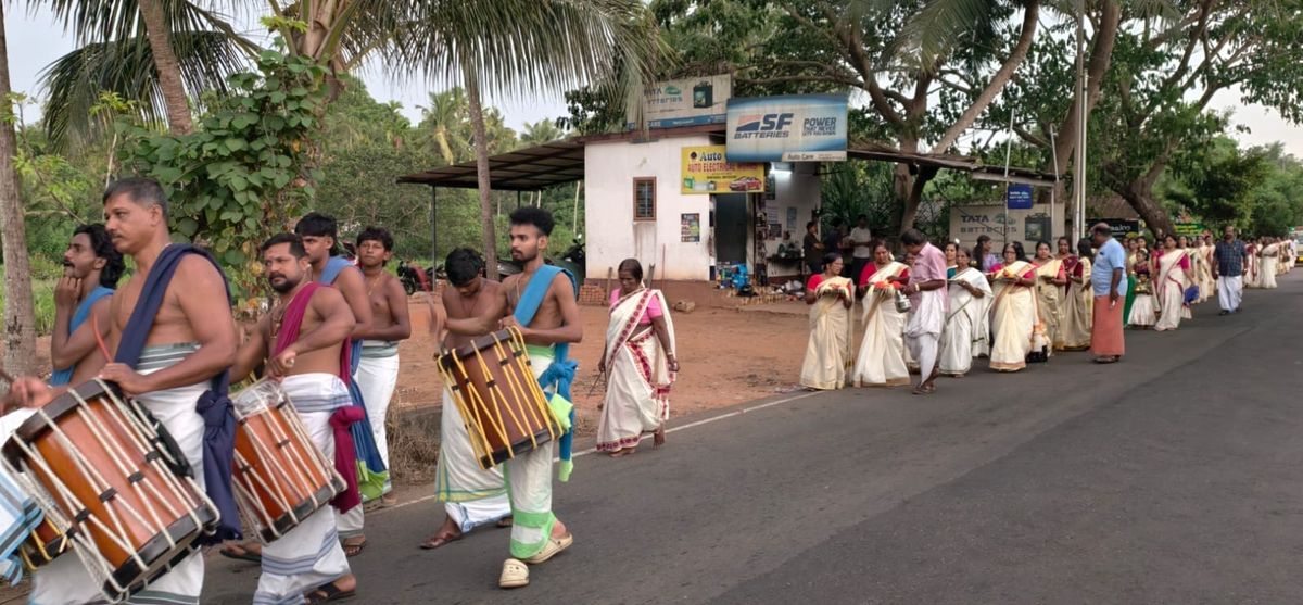 പടിക്കൽ ഭഗവതി ക്ഷേത്രത്തിൽ പ്രതിഷ്ഠാ ദിന മഹോത്സവം