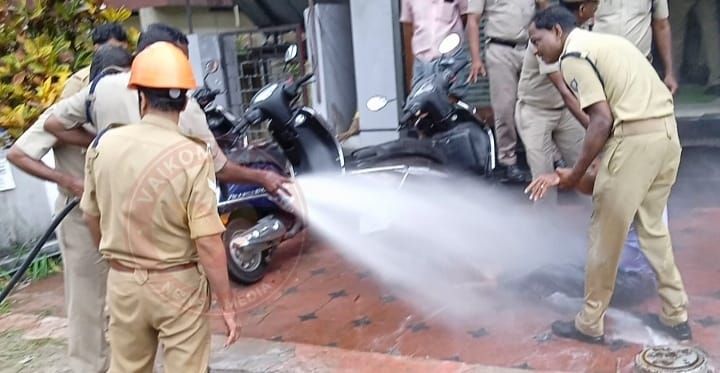ബാങ്കിലെ നിക്ഷേപം മടക്കി കിട്ടിയില്ല: നിക്ഷേപകയും കുടുംബവും ബാങ്കിനുള്ളിൽ ആത്മഹത്യക്ക് ശ്രമിച്ചു