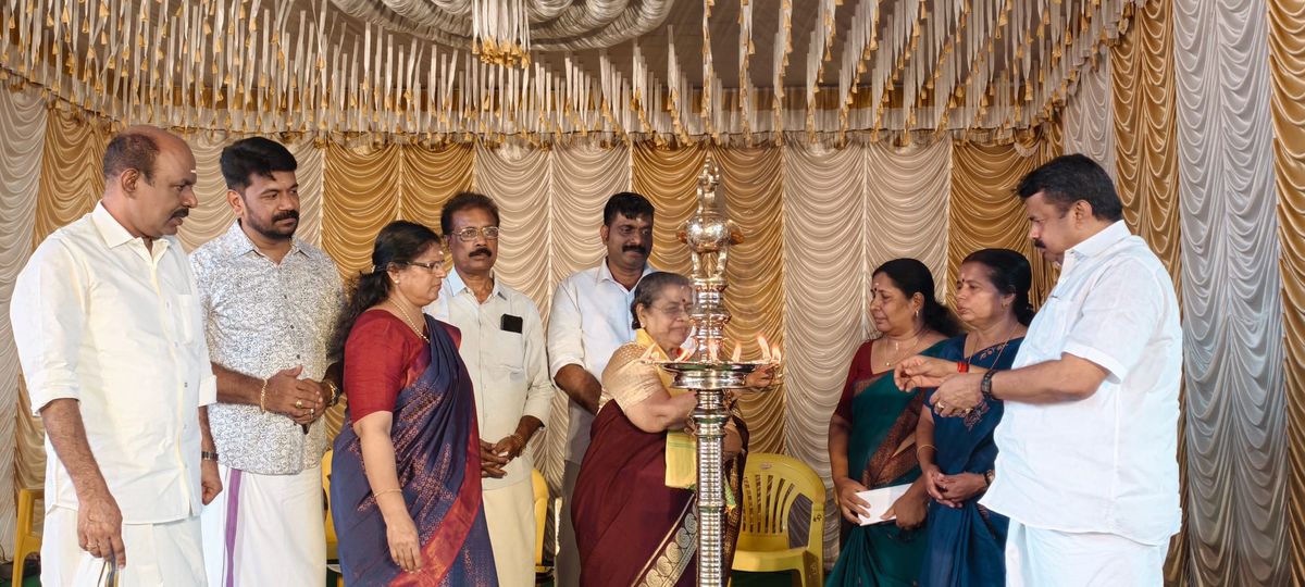 ഗുരുദർശനങ്ങൾ മൂല്യാധിഷ്ഠിത വിദ്യാഭ്യാസത്തിന് അടിത്തറയാകണം: പ്രീതി നടേശൻ