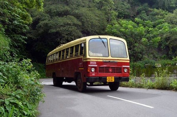 കെ.എസ്.ആർ.ടി.സി.യില്‍ സ്ത്രീകള്‍ക്കുള്ള സൗജന്യയാത്ര ആദ്യ ഘട്ടത്തിൽ ലഭ്യമാക്കുക ഓർഡിനറി ബസുകളില്‍?
