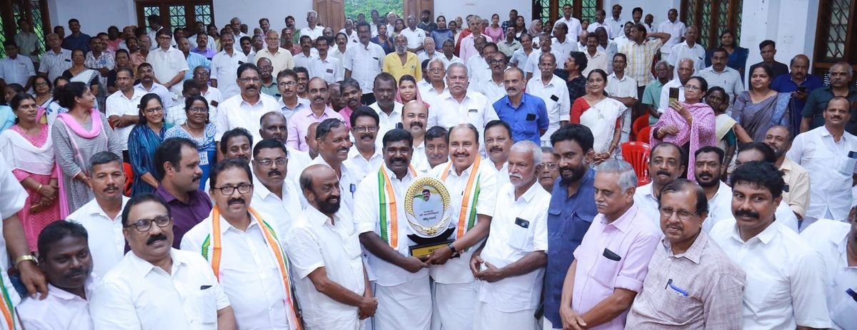 കെ. ബിനിമോന്‍ എം.എല്‍.എക്ക് ഐ.എന്‍.ടി.യു.സിയുടെ സ്വീകരണം